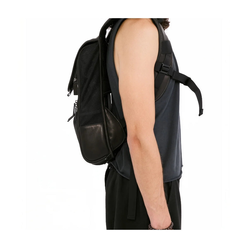 VIVET Streaming Backpack